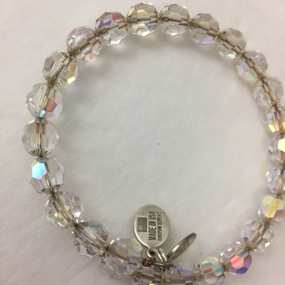 Wind & Fire 🔥Spectrum of Color beaded bracelet. - Picture 3 of 5